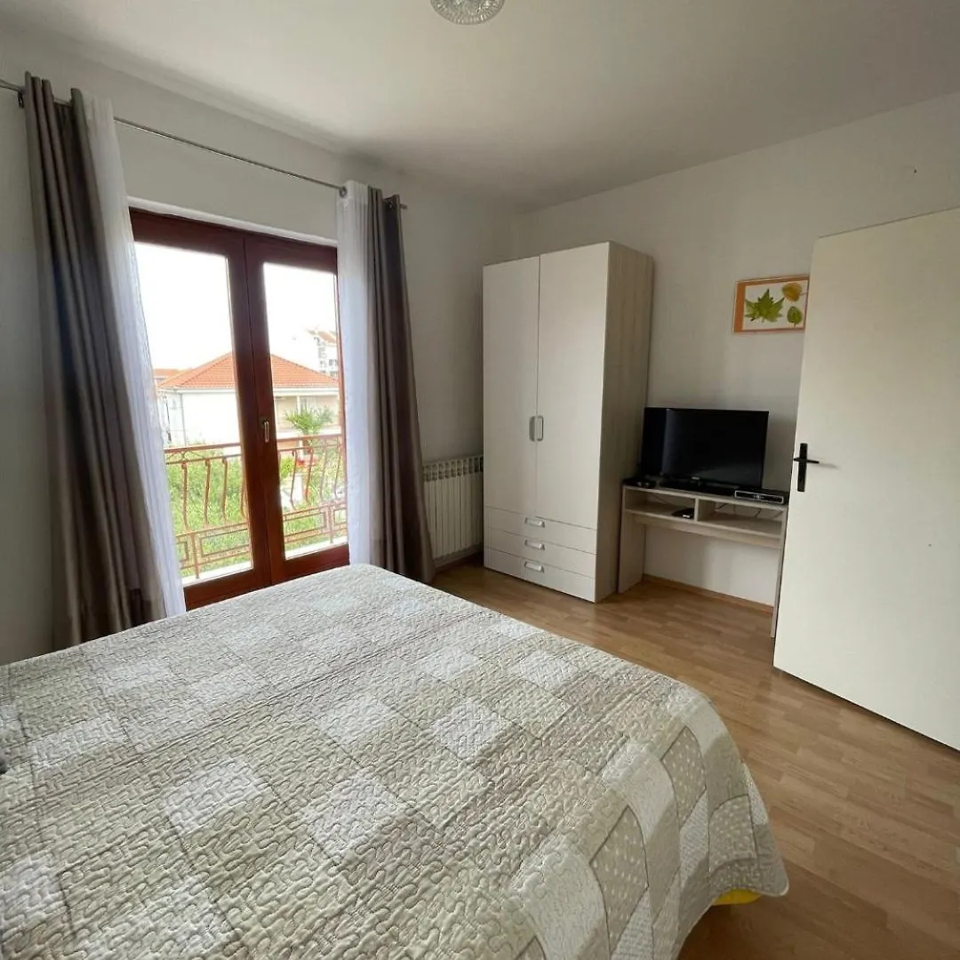 Apartments Kekel Biograd Na Moru 0*,